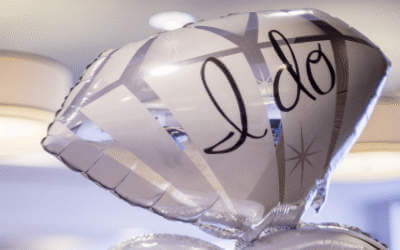 An engagement 'i do' ring balloon